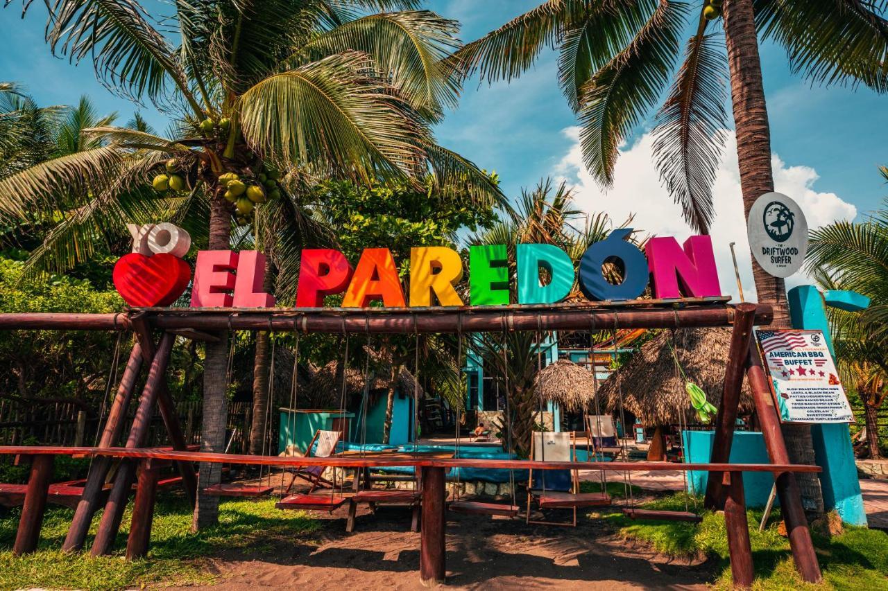 The Driftwood Surfer Beachfront Hostel / Restaurant / Bar, El Paredon El Paredón Buena Vista Exterior foto
