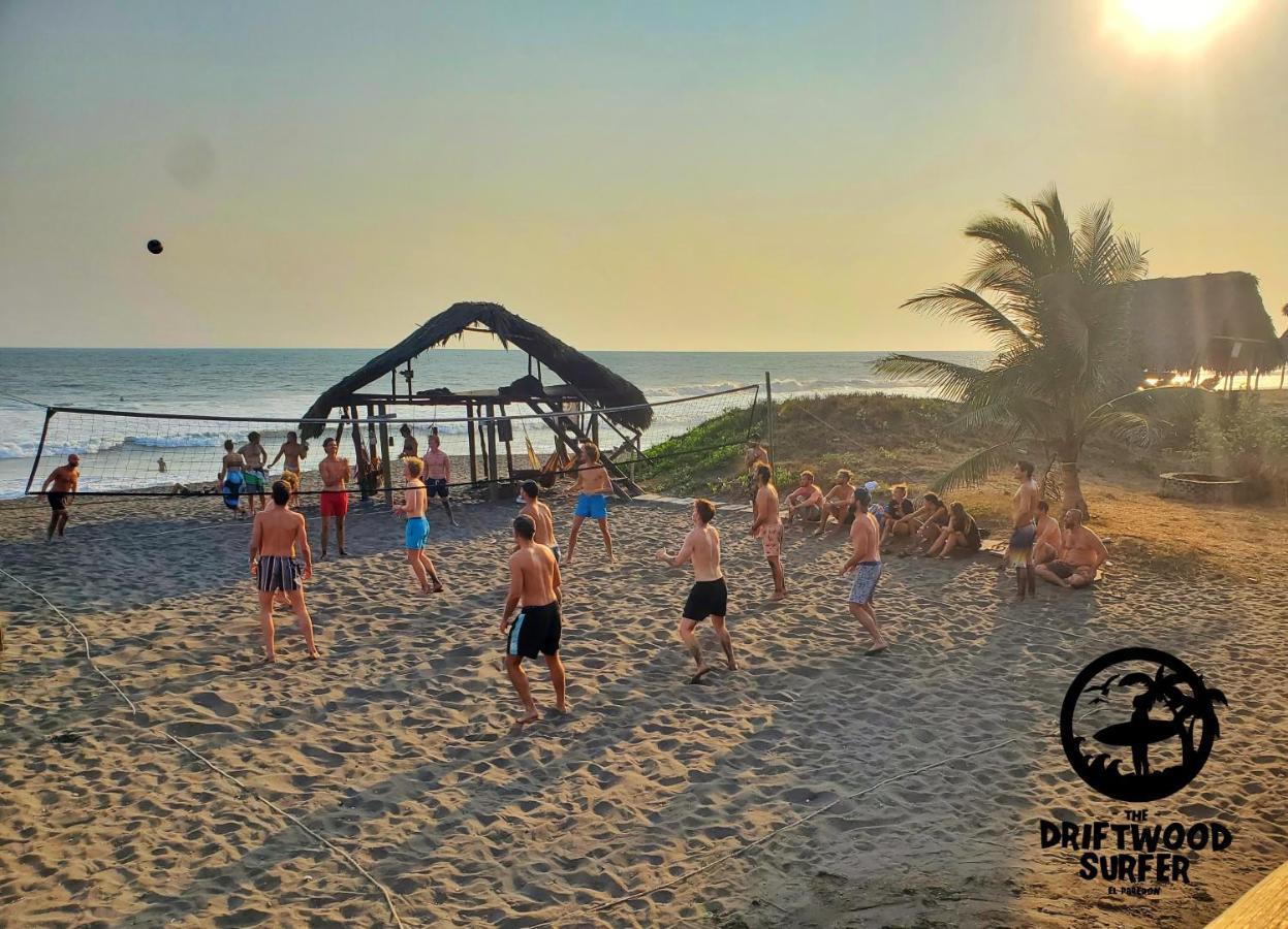 The Driftwood Surfer Beachfront Hostel / Restaurant / Bar, El Paredon El Paredón Buena Vista Exterior foto